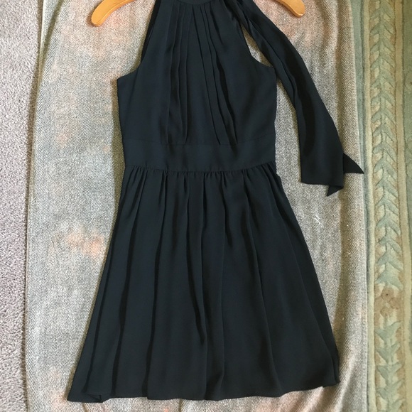 Express Black Women’s Tie neck Sleeveless Dress size 0 - Picture 6 of 10